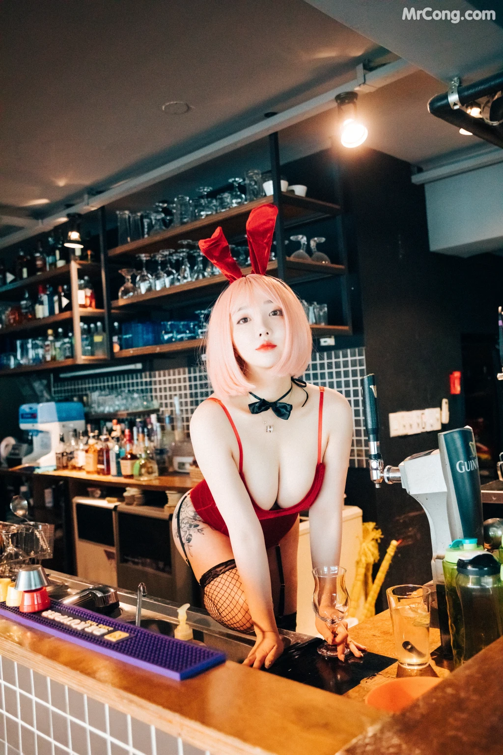 [Loozy] Son Ye-Eun (손예은): Tainted Love Bar (126 photos) – Page 9