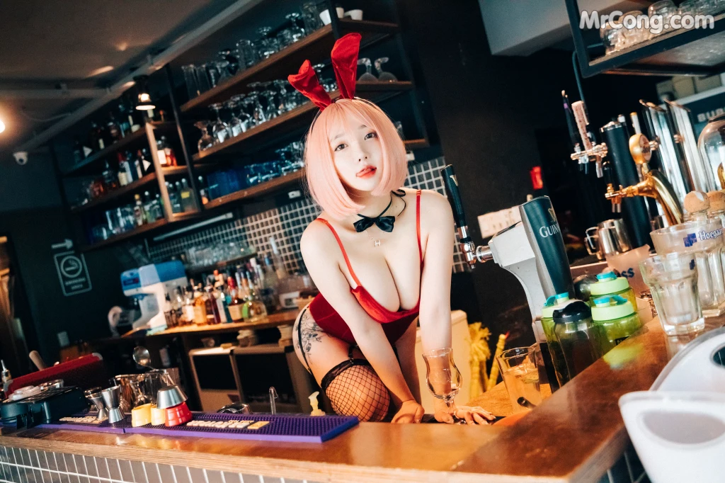 [Loozy] Son Ye-Eun (손예은): Tainted Love Bar (126 photos) – Page 10