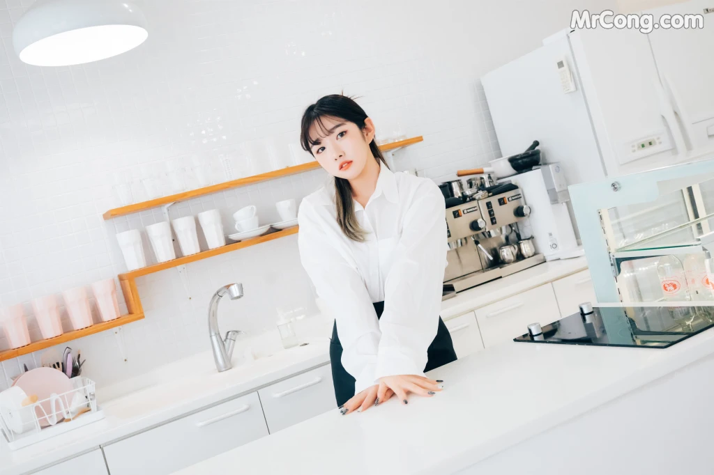 [Loozy] Sonson (손손): Nude Apron (110 photos)