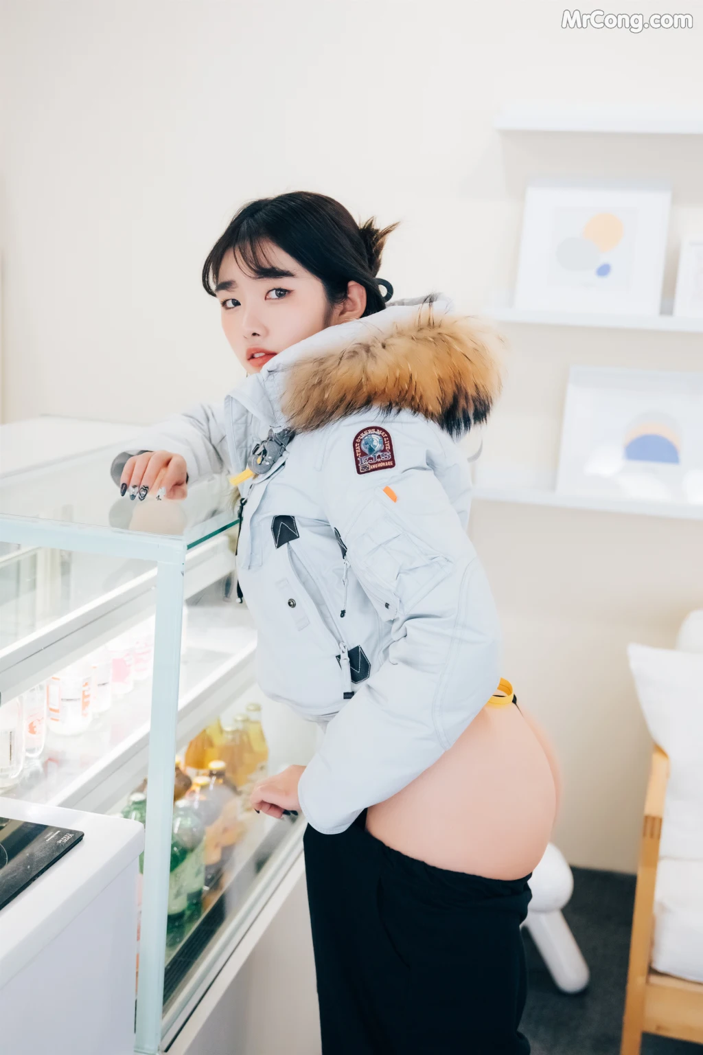 [Loozy] Sonson (손손): Nude Apron (110 photos)
