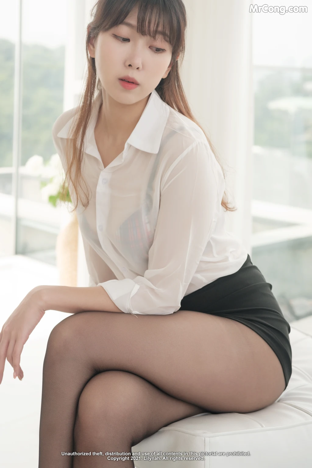 [Lilynah] Shaany Vol.03: Looked In Office (54 photos)