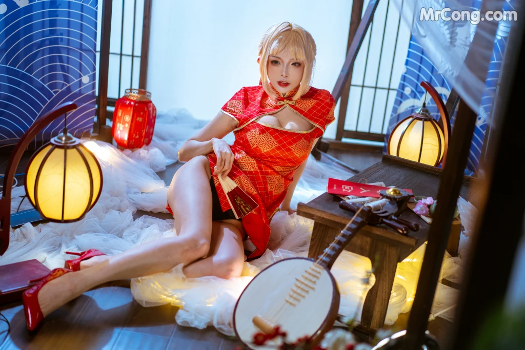 Coser@Xia Xiao Qiu Qiu Qiu (夏小秋秋秋) No.023: 尼禄旗袍 (12 photos)