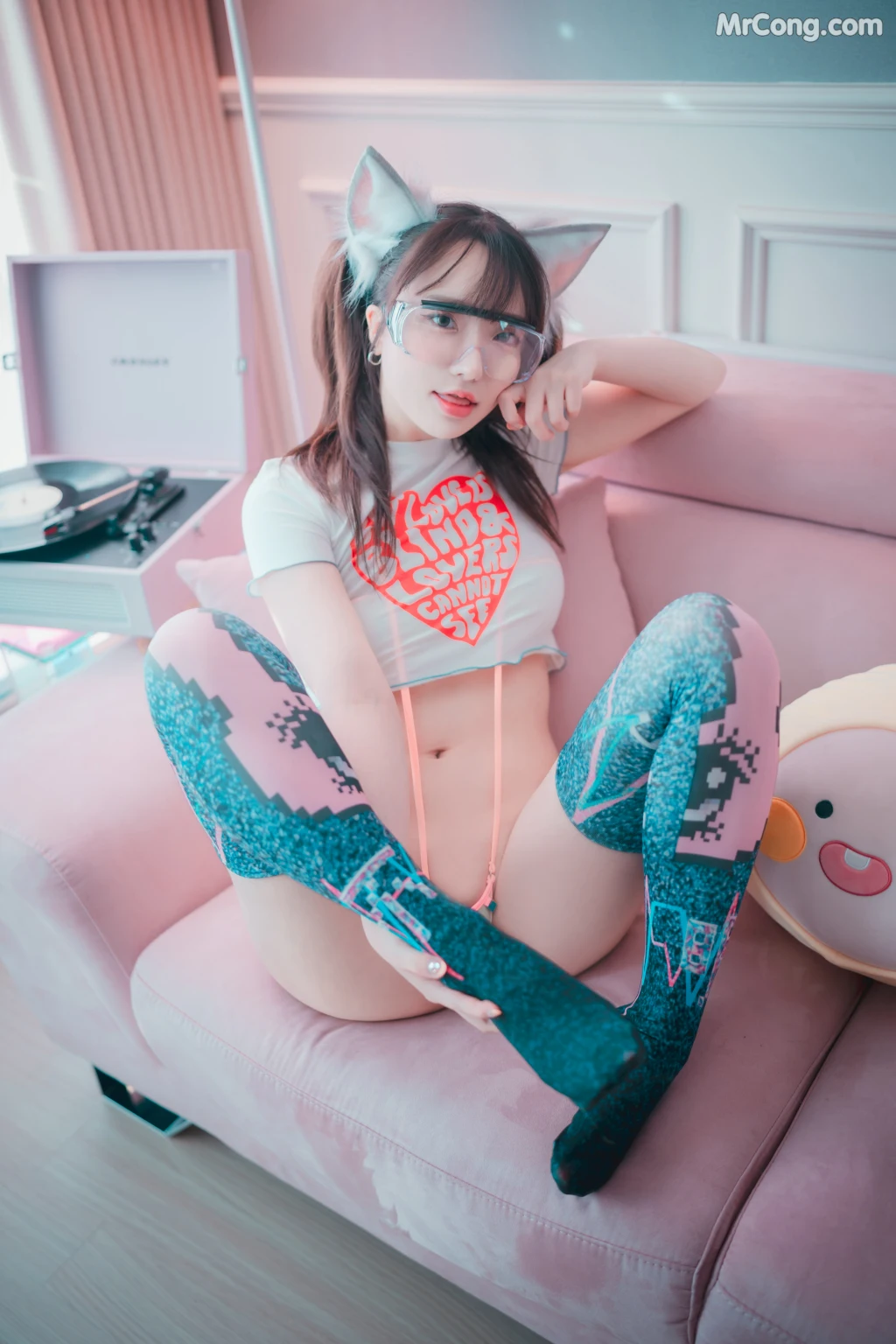 DJAWA Photo – Son Ye-Eun (손예은): “Retro Gaming Girl” (133 photos) – Page 5