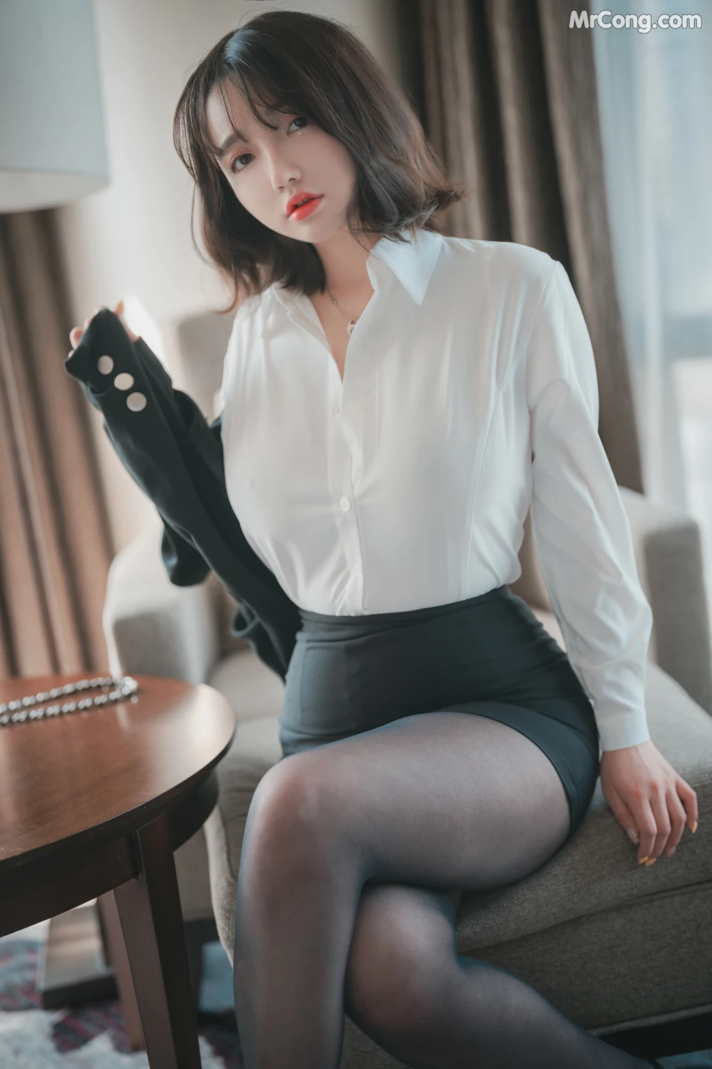 DJAWA Photo – Son Ye-Eun (손예은): “Knotting Class #6” (166 photos)