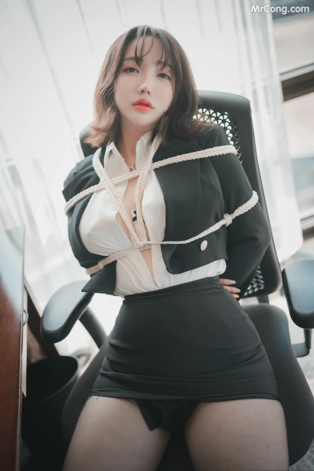 DJAWA Photo – Son Ye-Eun (손예은): “Knotting Class #6” (166 photos) – Page 5