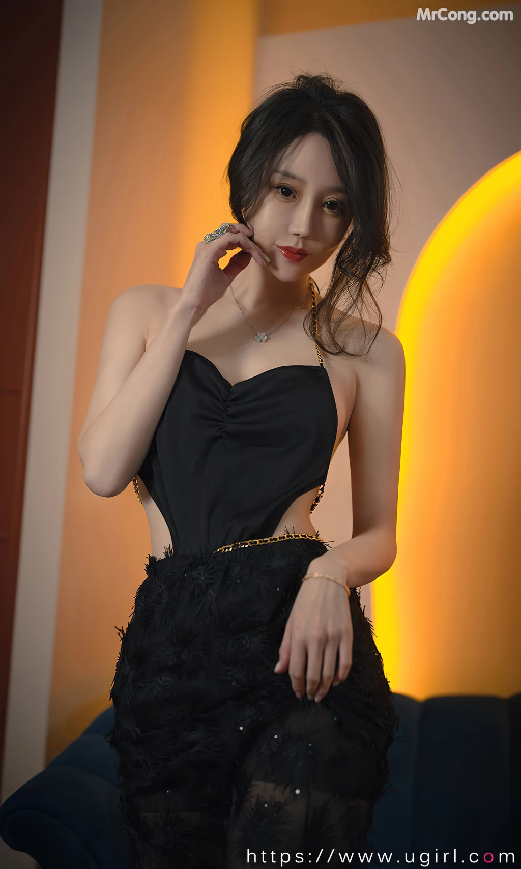 UGIRLS – Ai You Wu App No.2355: Xin Ling (欣凌) (35 photos)