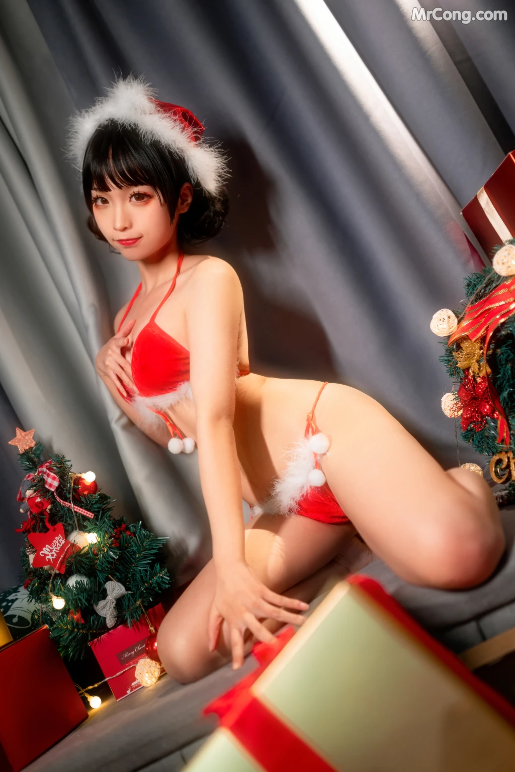 Coser@蠢沫沫 (chunmomo) Vol.051: 圣诞箱子 (35 photos)