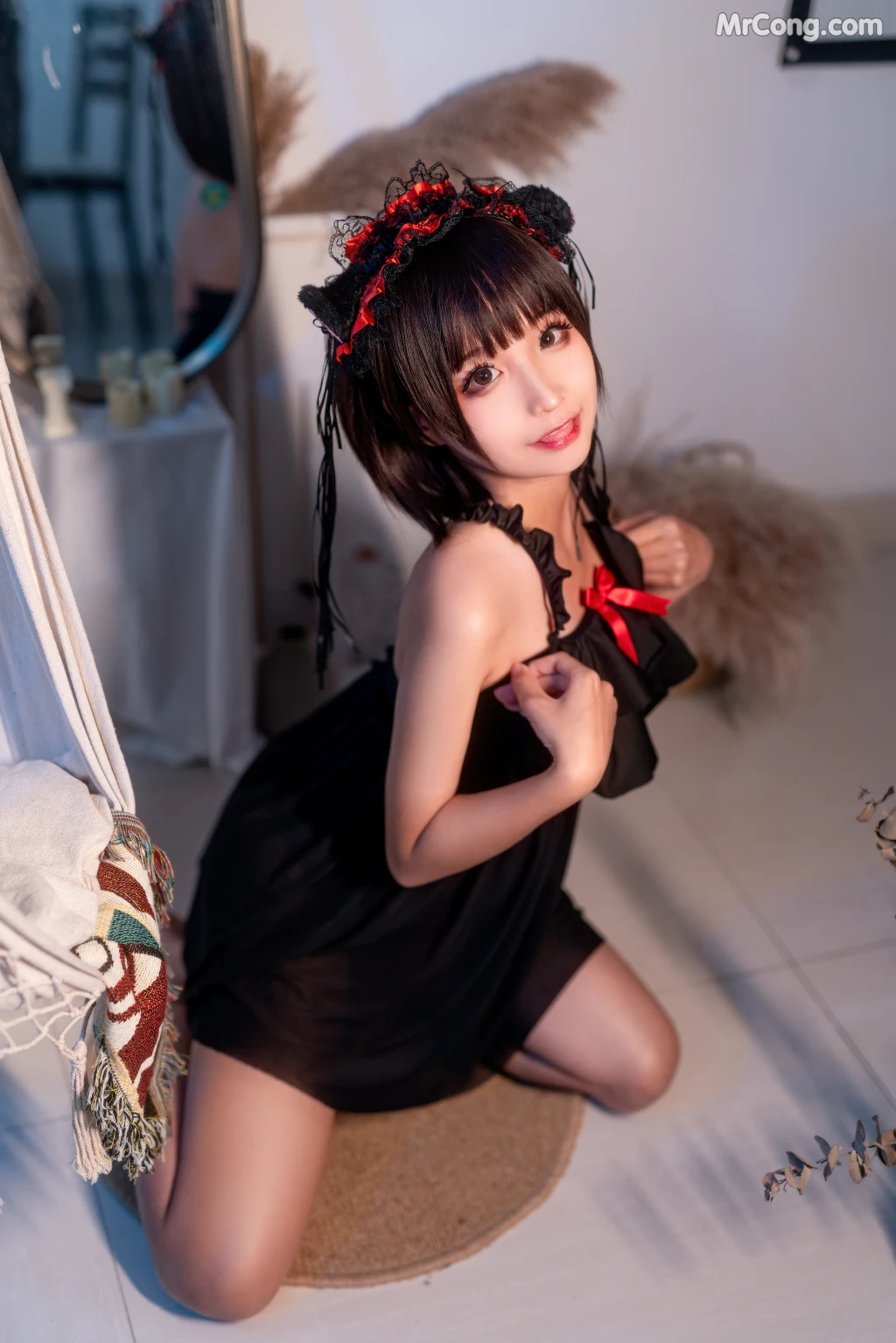 Coser@蠢沫沫 (chunmomo) Vol.053: 黑睡裙 (40 photos) – Page 4
