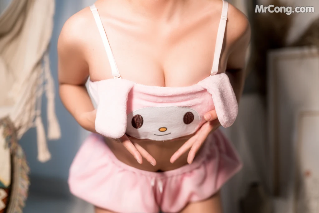 Coser@蠢沫沫 (chunmomo) Vol.055: 佩蒂睡衣 (40 photos)