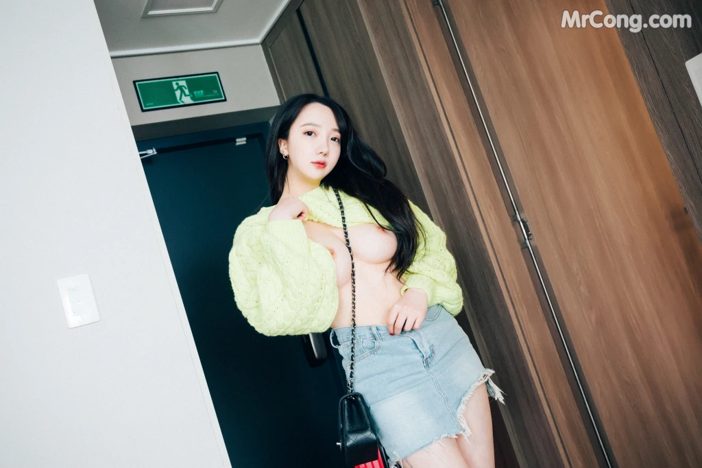 [Loozy] Son Ye-Eun (손예은): Travel Partner (122 photos) – Page 5