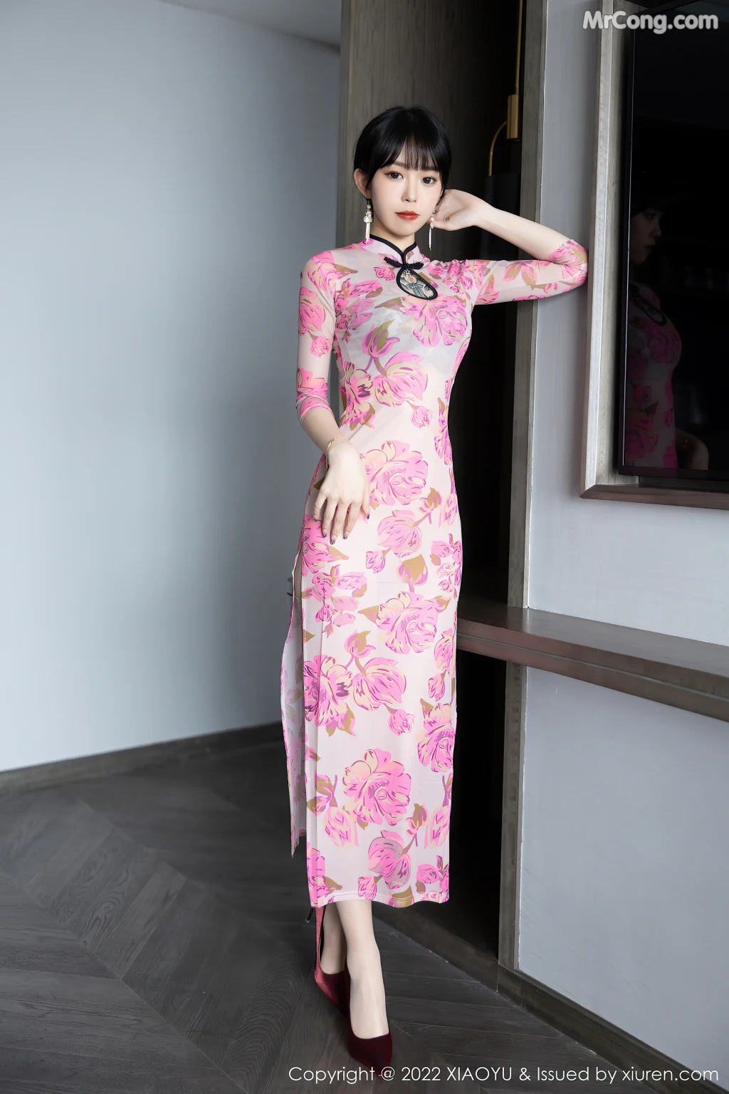 XiaoYu Vol.807: 奶瓶 (83 photos)