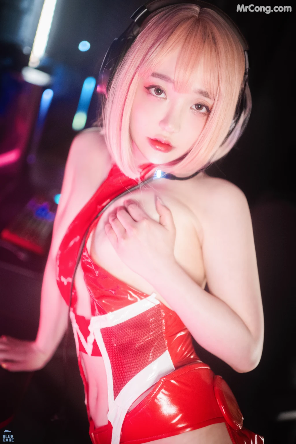 [BLUECAKE] Son Ye-Eun (손예은): Code 002 Mini (88 photos) – Page 5