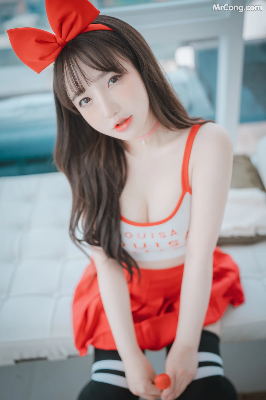 DJAWA Photo – Son Ye-Eun (손예은): “Strawbeery Girl” (152 photos)