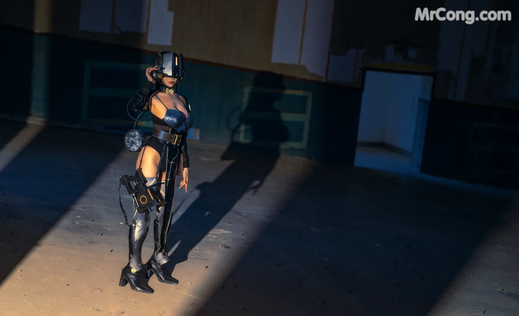 Coser@Xia Xiao Qiu Qiu Qiu (夏小秋秋秋) No.063: 荷光者梵蒂 (30 photos + 1 video)