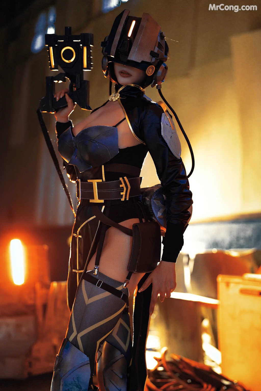 Coser@Xia Xiao Qiu Qiu Qiu (夏小秋秋秋) No.063: 荷光者梵蒂 (30 photos + 1 video)