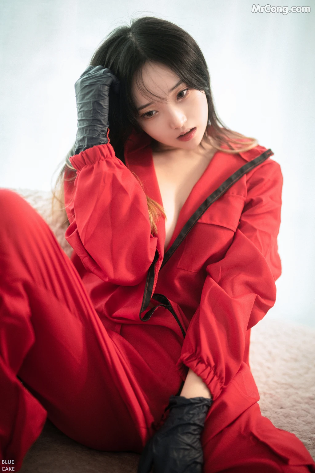 [BLUECAKE] Bambi (밤비) & Son Ye-Eun (손예은): Play Game (124 photos) – Page 5
