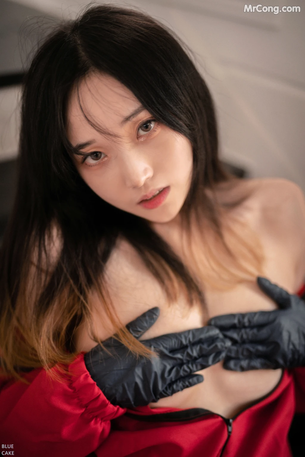 [BLUECAKE] Bambi (밤비) & Son Ye-Eun (손예은): Play Game (124 photos) – Page 7