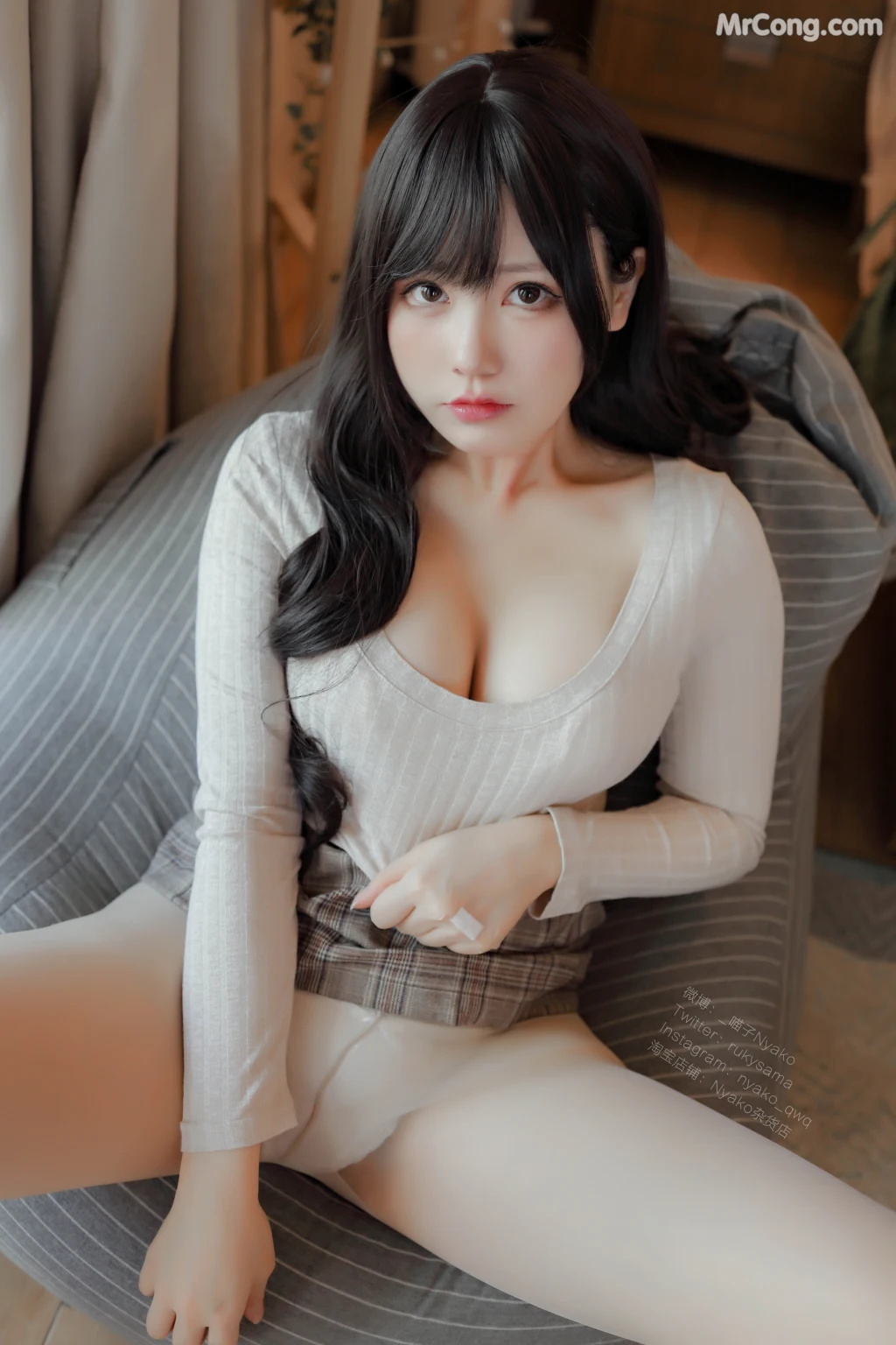 Coser@Nyako喵子: 人妻本 (87 photos + 1 video) – Page 3