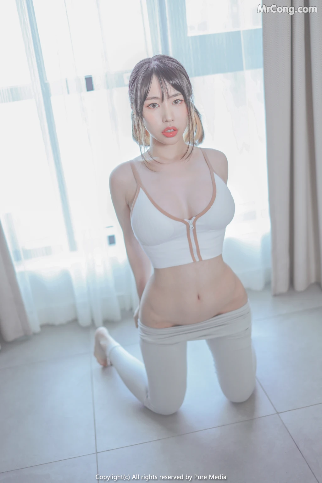 Pure Media Vol.103: Uhye (이유혜) (103 photos) – Page 2
