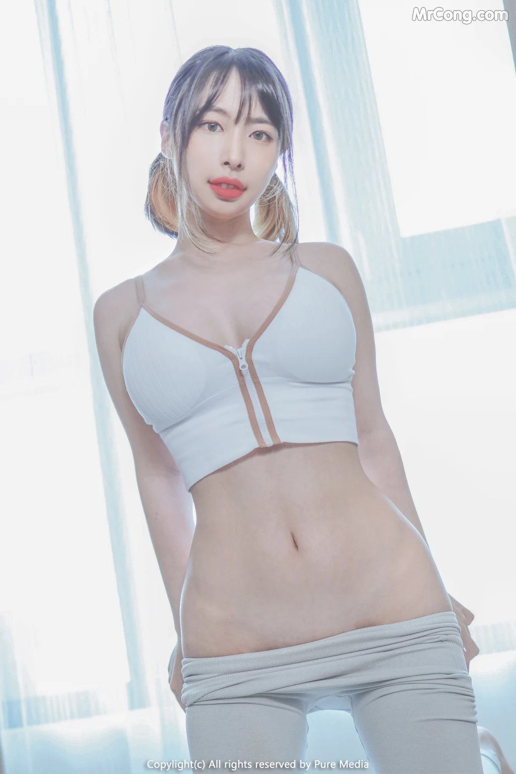 Pure Media Vol.103: Uhye (이유혜) (103 photos) – Page 2