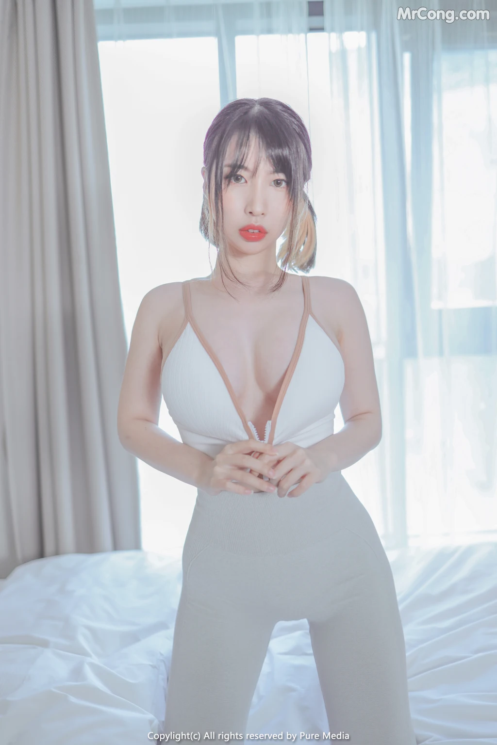 Pure Media Vol.103: Uhye (이유혜) (103 photos) – Page 3