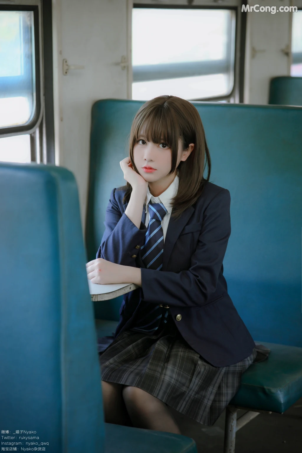 Coser@Nyako喵子: 火车JK制服 (80 photos + 1 video)