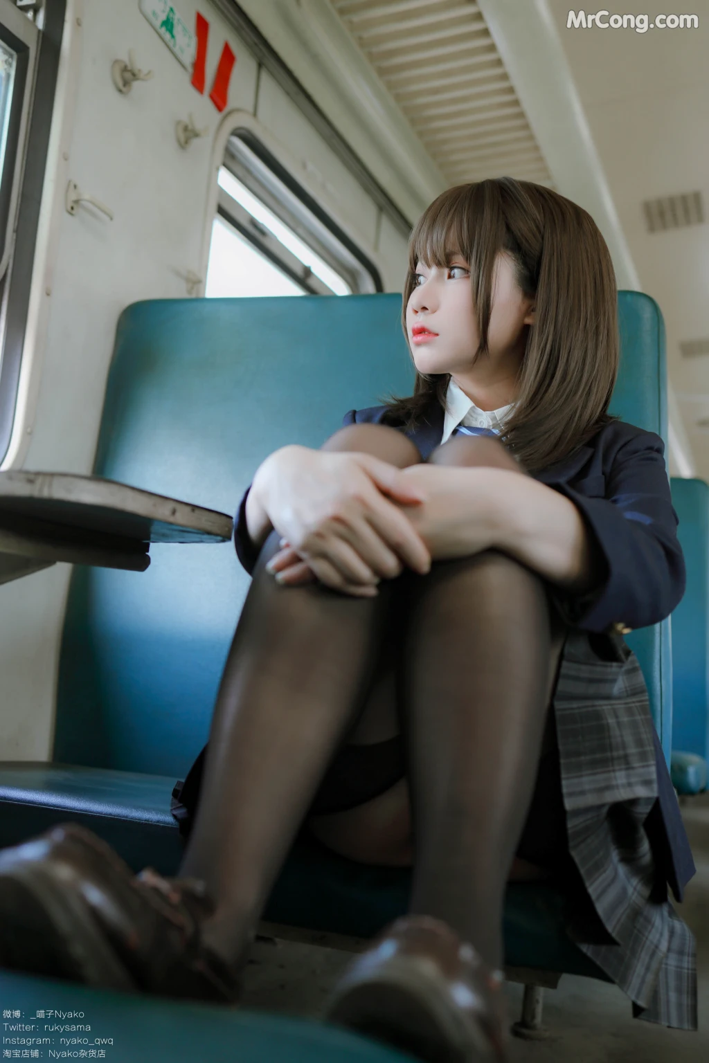 Coser@Nyako喵子: 火车JK制服 (80 photos + 1 video) – Page 2