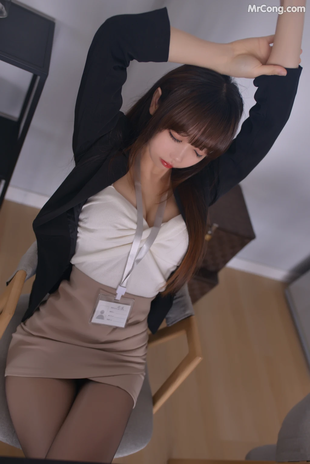 Coser@雪琪SAMA Vol.051: OL后辈出差第一天 (66 photos + 4 videos) – Page 7