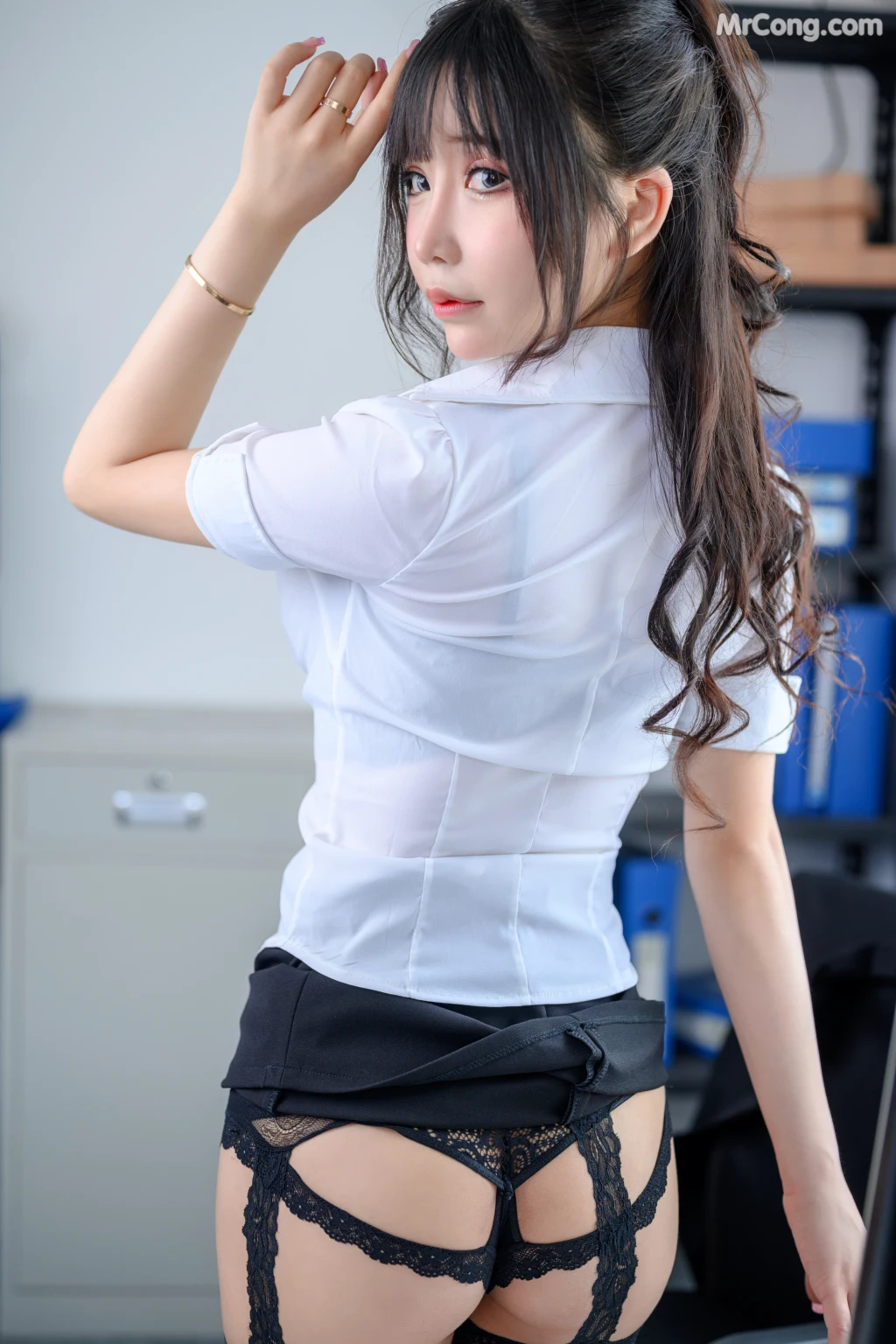 Coser@抱走莫子aa Vol.043: OL太太 (78 photos + 15 videos) – Page 5