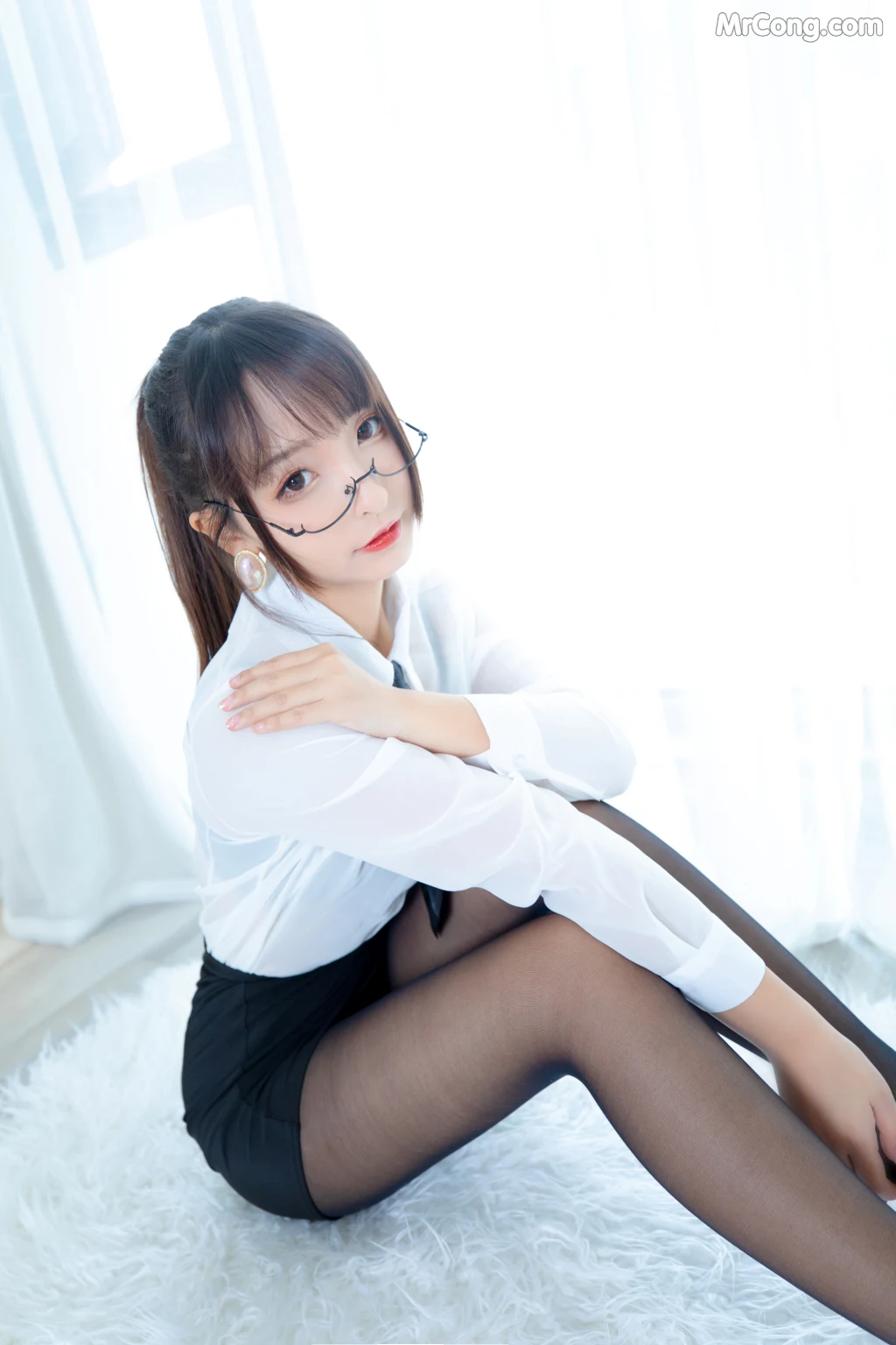 Coser@神楽坂真冬 Vol.029: 白色办公室 ホワイトオフィス (150 photos) – Page 2