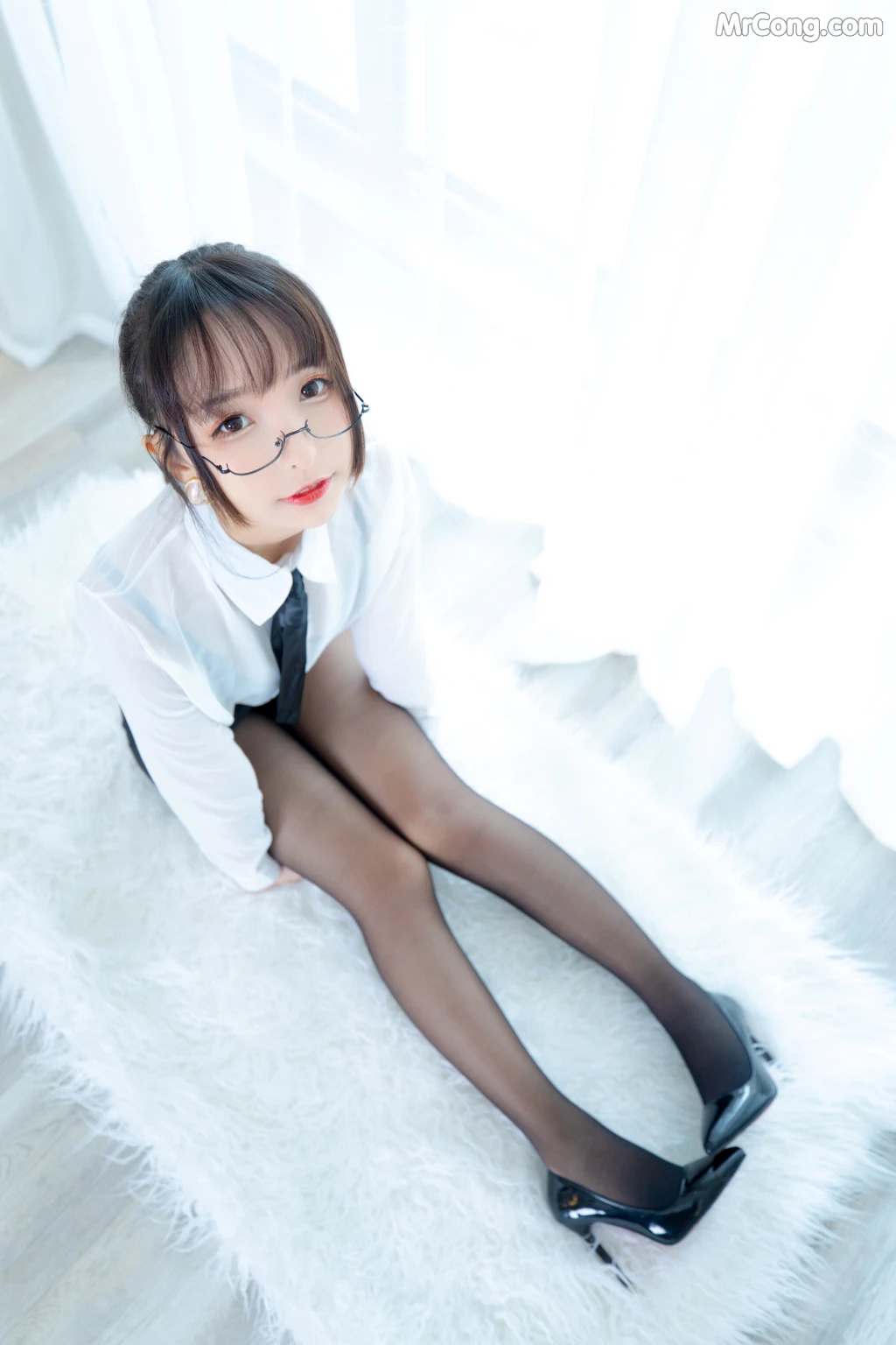 Coser@神楽坂真冬 Vol.029: 白色办公室 ホワイトオフィス (150 photos) – Page 2