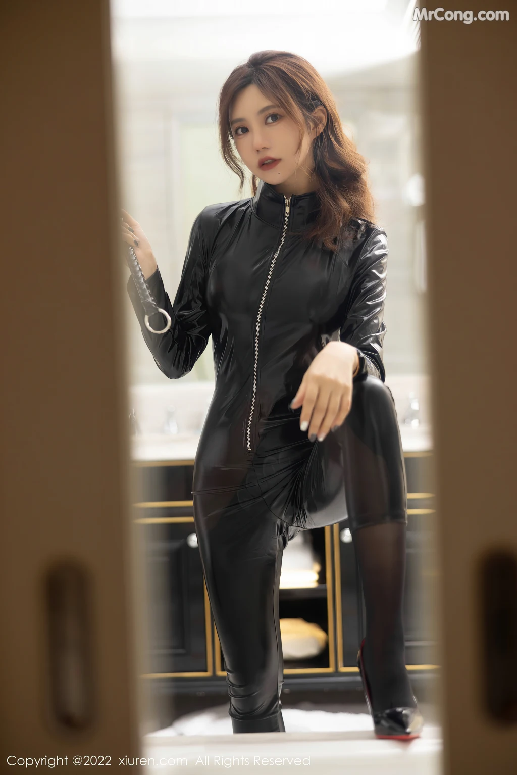 XIUREN No.5131: Ula (绮里嘉) (97 photos)