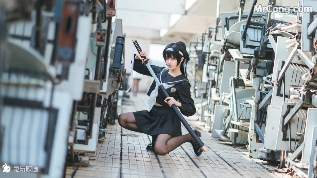 Cosplay@兔玩映画 Vol.001: 爱宕高雄 (49 photos)