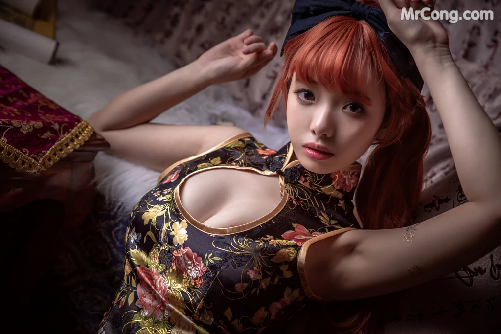 Coser@雯妹不讲道理 No.008: 低胸果足 (15 photos) – Page 2