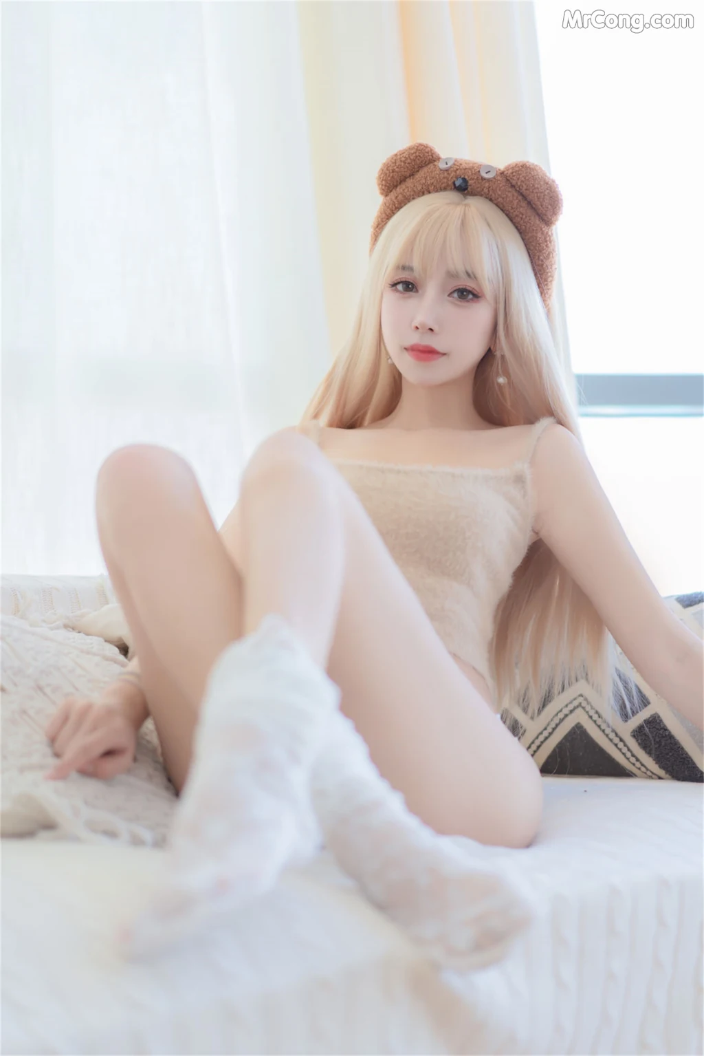 Coser@过期米线线喵 Vol.136: 小熊软糖 (66 photos)