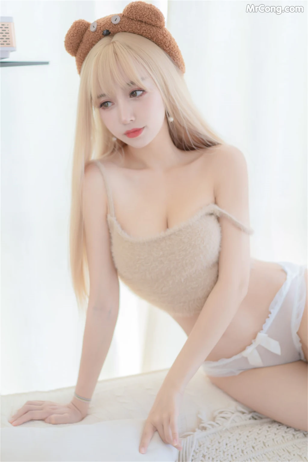 Coser@过期米线线喵 Vol.136: 小熊软糖 (66 photos) – Page 2