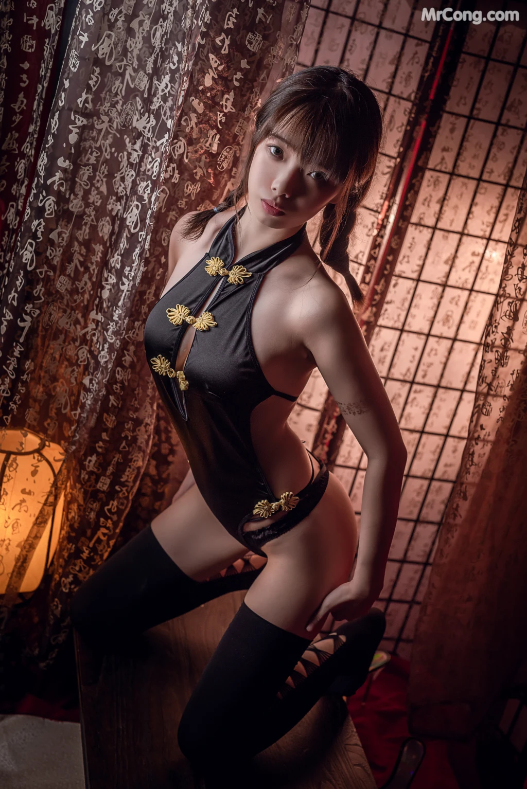 Coser@雯妹不讲道理 No.012: 黑丝肚兜 (12 photos) – Page 2