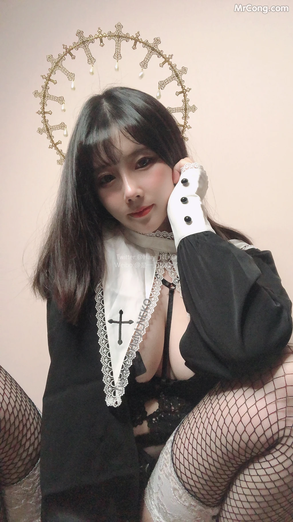 [Fantia] nyanya (一只废喵): Sept 2022 (35 photos)