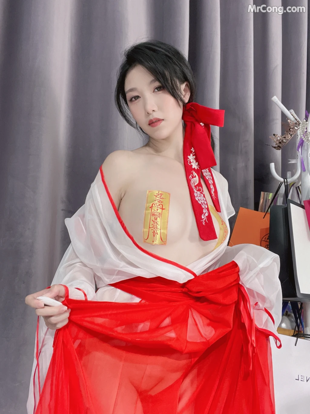Coser@抖娘-利世 Vol.070: 驱邪师 (23 photos + 1 video) – Page 3