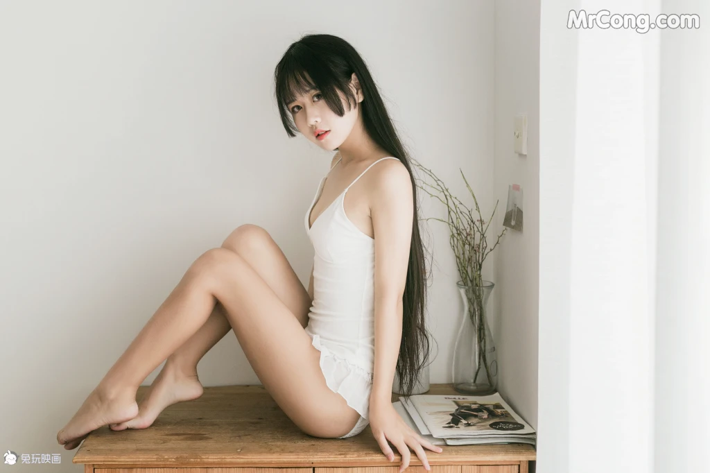 Cosplay@兔玩映画 Vol.010: 小吊带 (34 photos)