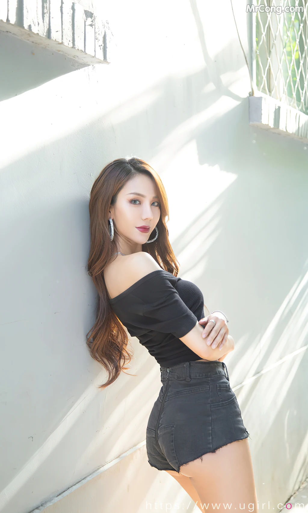 UGIRLS – Ai You Wu App No.2393: Juicy xiaoxiao (35 photos) – Page 3
