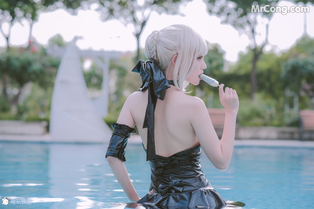 Cosplay@兔玩映画: Vol.012 小性感 (37 photos)
