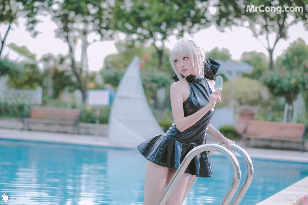 Cosplay@兔玩映画: Vol.012 小性感 (37 photos)