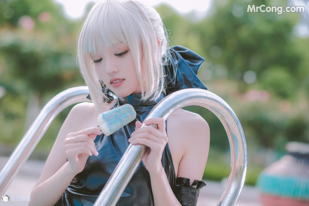 Cosplay@兔玩映画: Vol.012 小性感 (37 photos)