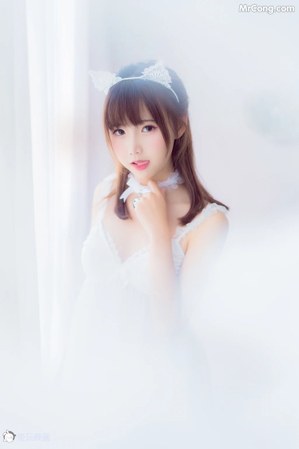 Cosplay@兔玩映画 Vol.013: 吊带睡衣 (50 photos)