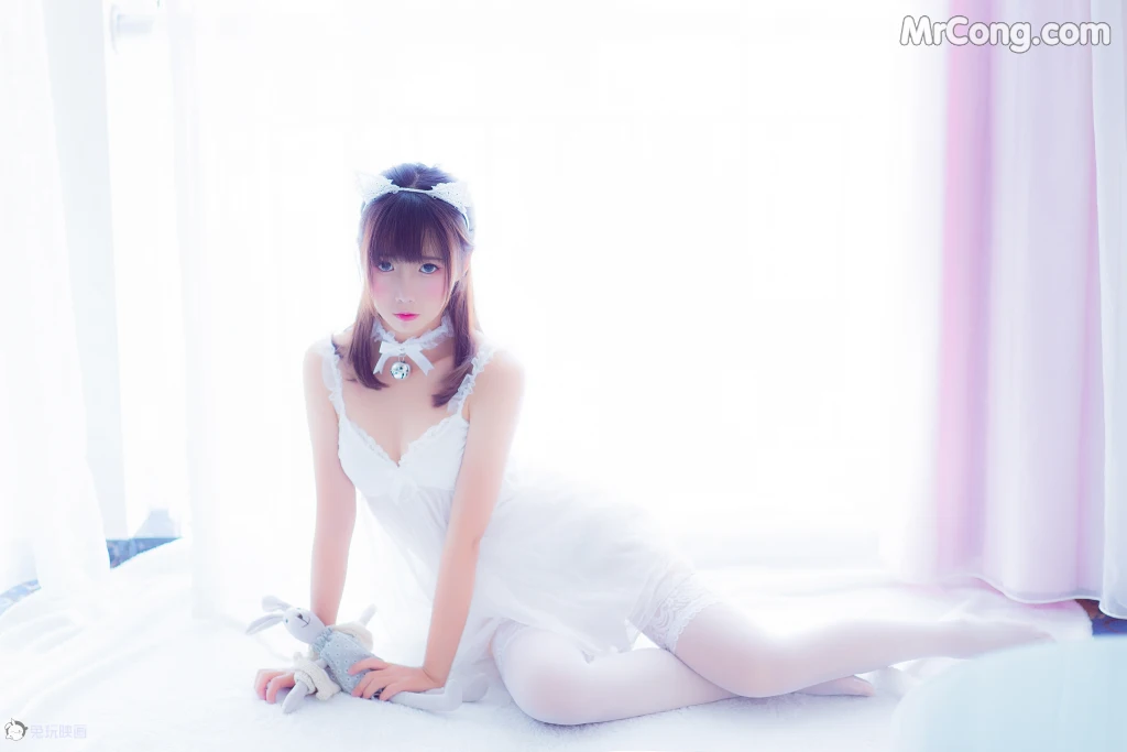 Cosplay@兔玩映画 Vol.013: 吊带睡衣 (50 photos)