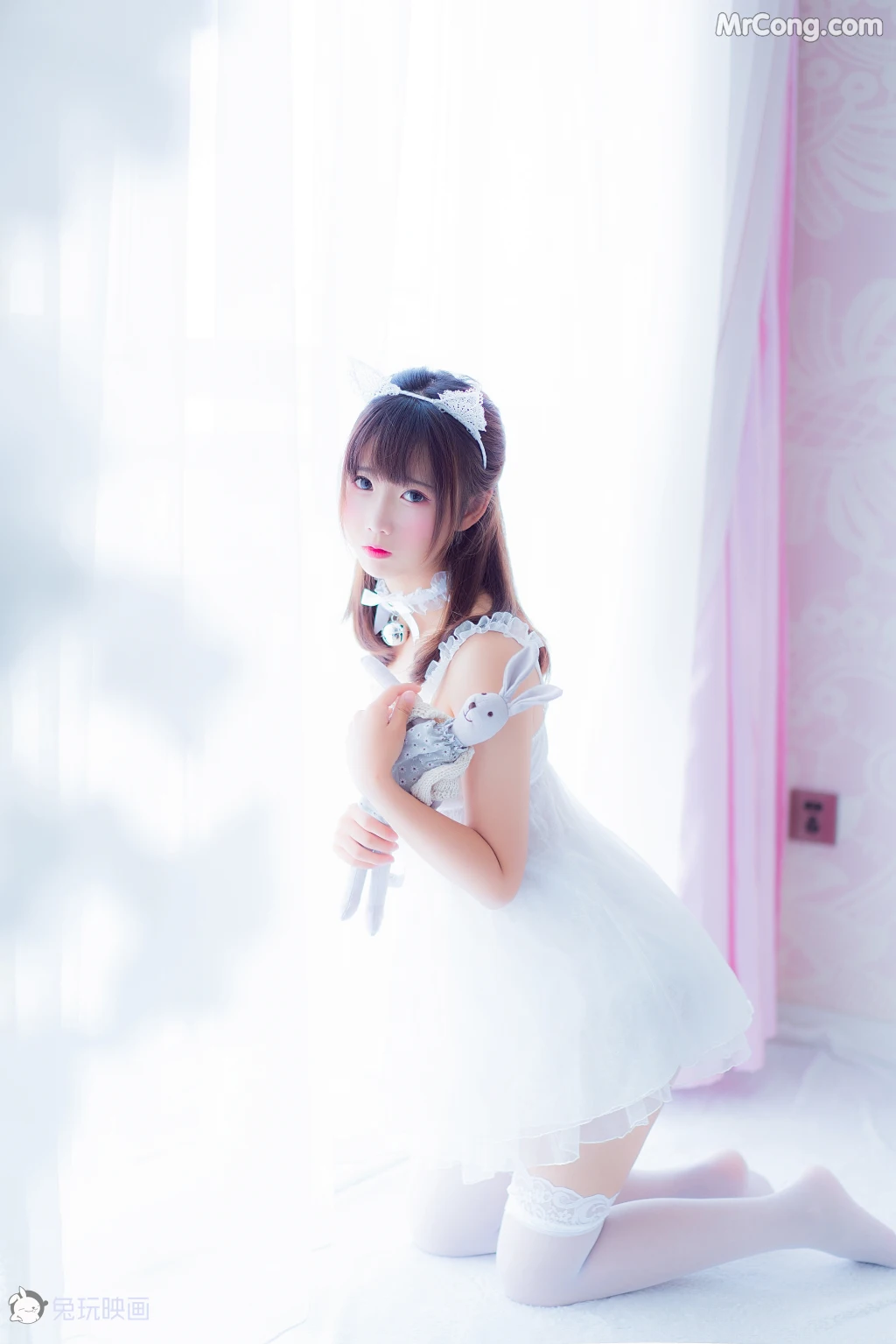 Cosplay@兔玩映画 Vol.013: 吊带睡衣 (50 photos)