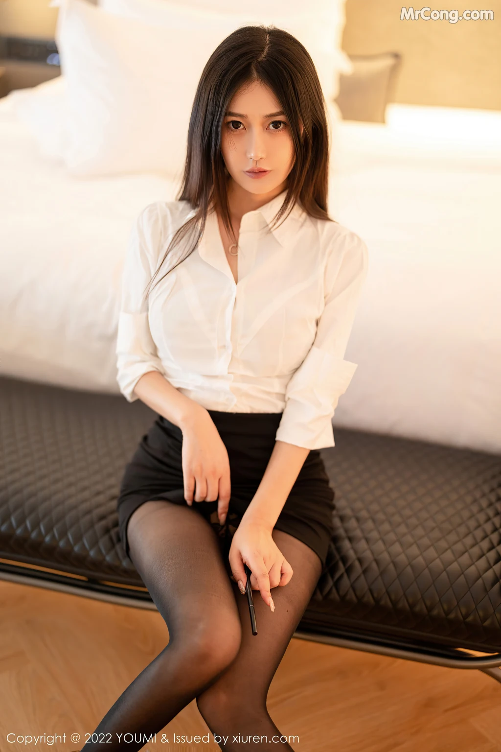 YouMi Vol.827: laura阿姣 (71 photos)