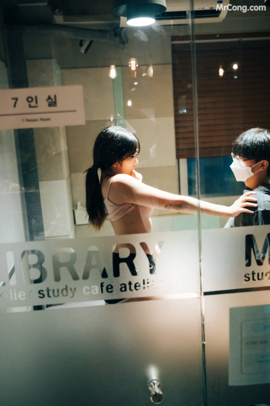 [Loozy] Sonson (손손): Reading Room + S.ver (137 photos)