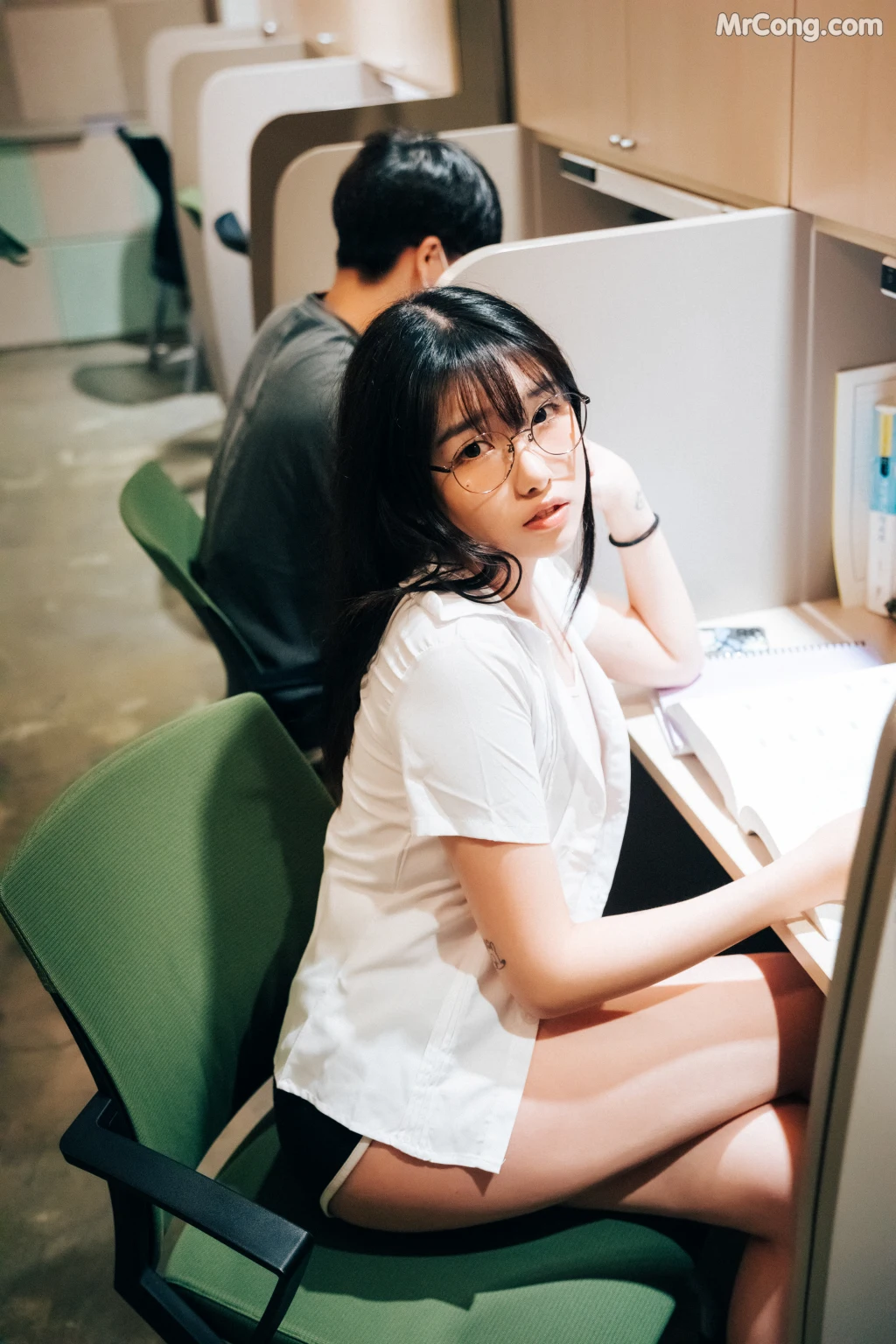 [Loozy] Sonson (손손): Reading Room + S.ver (137 photos) – Page 6